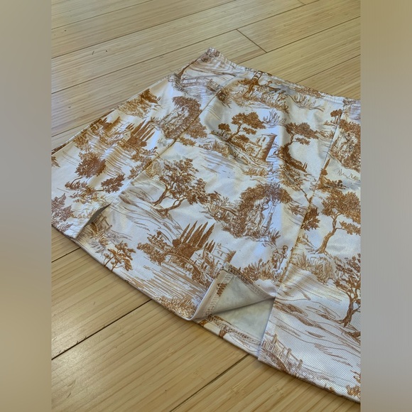 NWT Urban Outfitters Gold Toile Mini Skirt - Picture 2 of 4